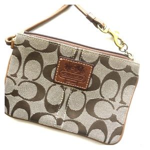Small Coach wristlet